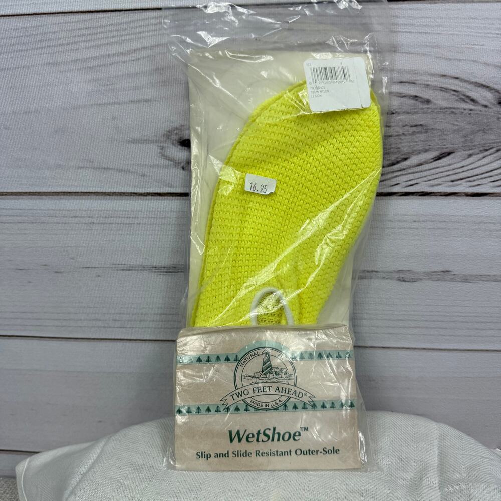 Two Feet Ahead Wet Shoe Size 3‎ Unisex 7/8  NEW Yellow NYLON